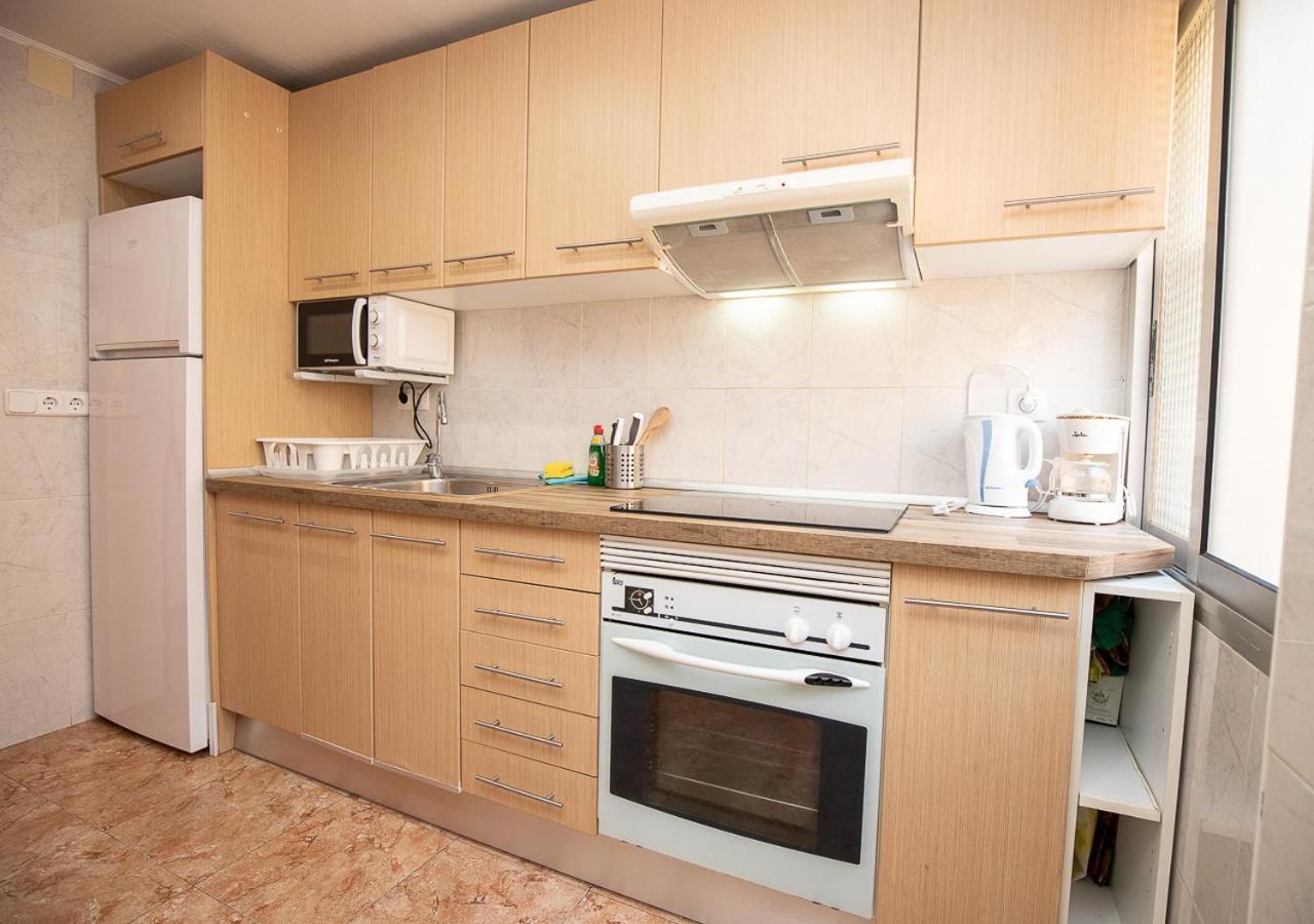 Espacioso Piso De 4 Cerca Del Mar Apartamento *
